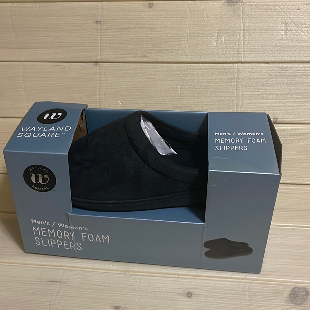 Wayland memory foam slippers for men’s/women’s NWT